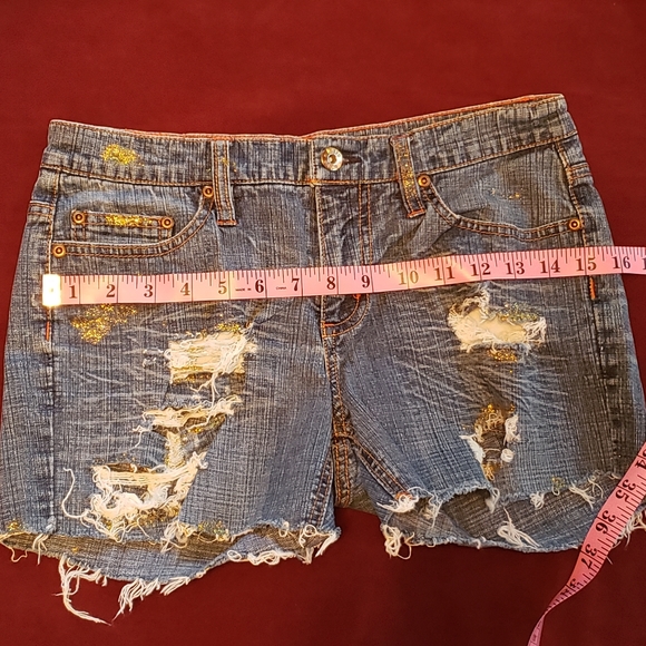 Bongo brand custom distressed cutoffs juniors size 9 - Picture 9 of 11